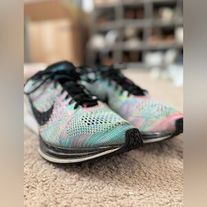Women’s Nike Flyknit Racer Multi-Color